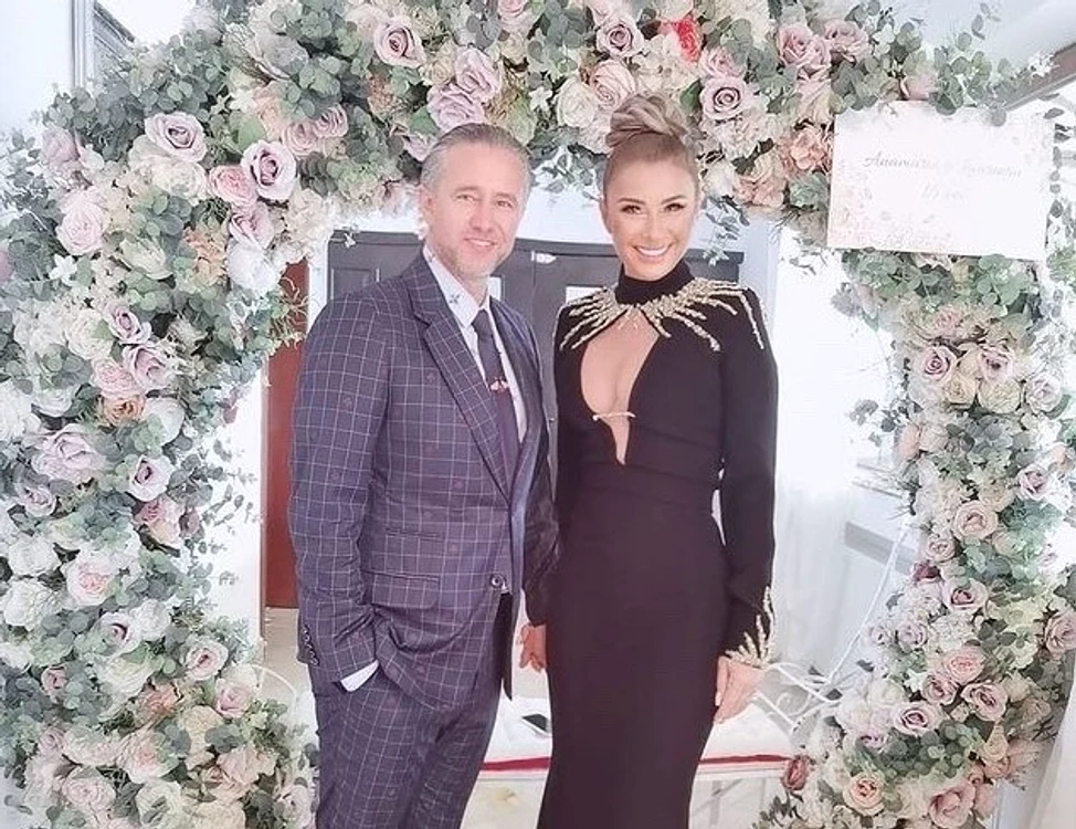 Anamaria Prodan și Laurențiu Reghecampf, eleganți la nunta de cristalfoto: Instagram