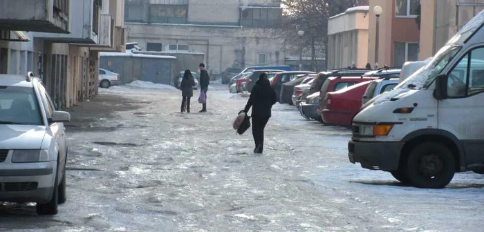 Unele zone din Târgu-Mureş arată asemeni unor patinoare în aer liber