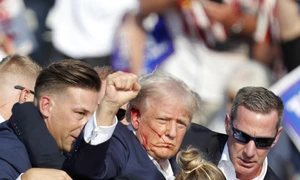 Doland Trump imediat dupa tentativa de asasinat FOTO AFP (2) jpg