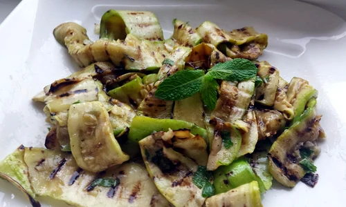 insalata di zucchine alla menta jpeg