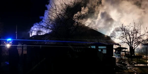 slobozia incendiu de la un cos de fum FOTO ISU Ialomita