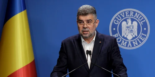 Marcel Ciolacu, prim-ministrul României, susține declarații de presă referitoare la măsurile luate de guvern în cazul azilelor de bătrâni din Ilfov, la Palatul Victoria din București. FOTO Inquam Photos / George Călin