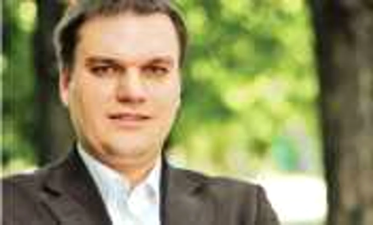 Adam Burakowski (33 de ani) scoate la iveală documente  care confirmă vechi speculaţii 
