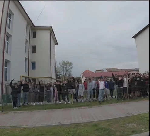 Acuzații grave la un liceu din Scornicești. Inspectoratul Școlar și Poliția desfășoară anchete. Sesizarea, de la „Justițiarul de Berceni”