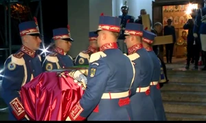 Sicriul cu rămăşiţele pământeşti ale lui Alexandru Ghyka foto captura video digi24 png