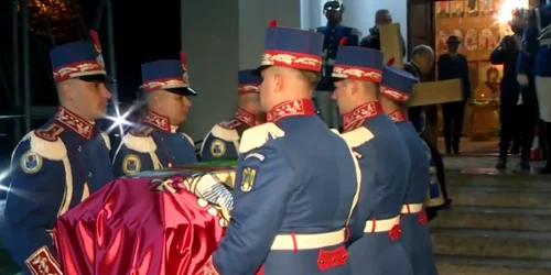 Sicriul cu rămăşiţele pământeşti ale lui Alexandru Ghyka foto captura video digi24 png