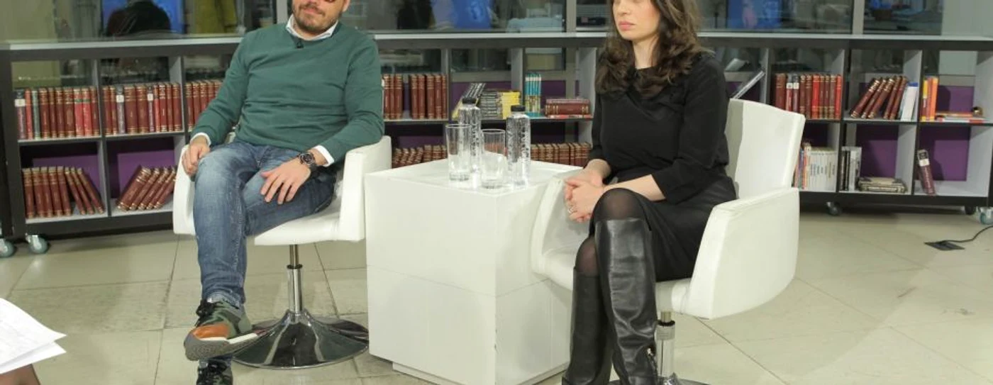 Oana Stoianovici şi Gaspar Gyorgy în studioul Adevărul FOTO Eduard Enea