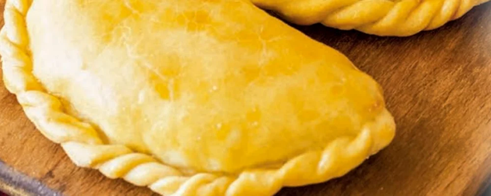 minicalzone cu branza si carne jpg