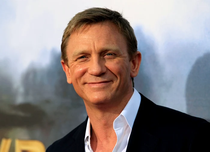 Daniel Craig