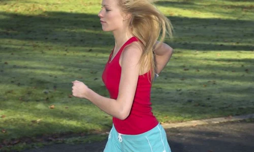 femeie alearga sport jogging 3 17 2008 1 32 16 pm jpeg
