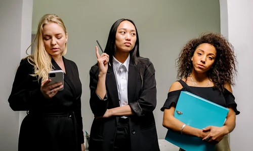 Vrei sa fii cea mai bine îmbracata din birou jpg