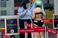 only fans avion 2 jpg
