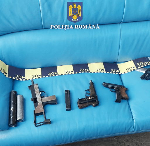 Arsenal demn de un asasin la comandă descoperit în locuința unui gălățean