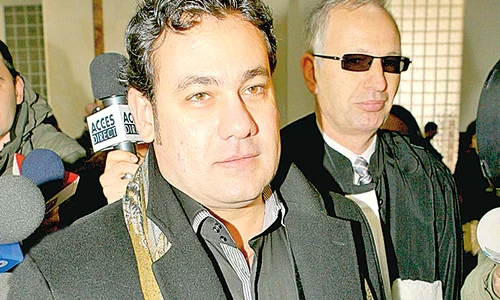 Vila din Caimatei în care a  locuit marele cântăreţ este  mărul discordiei dintre fraţi jpeg