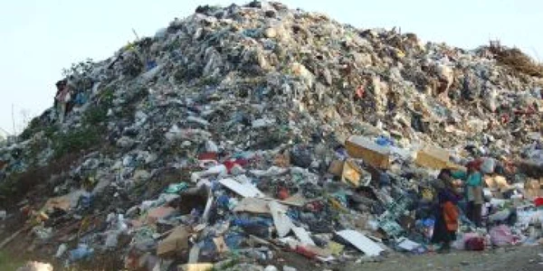 Satu Mare: Blocaj la frontiera cu Ungaria, iar gropile de gunoi presează primarii - Revista Presei Locale