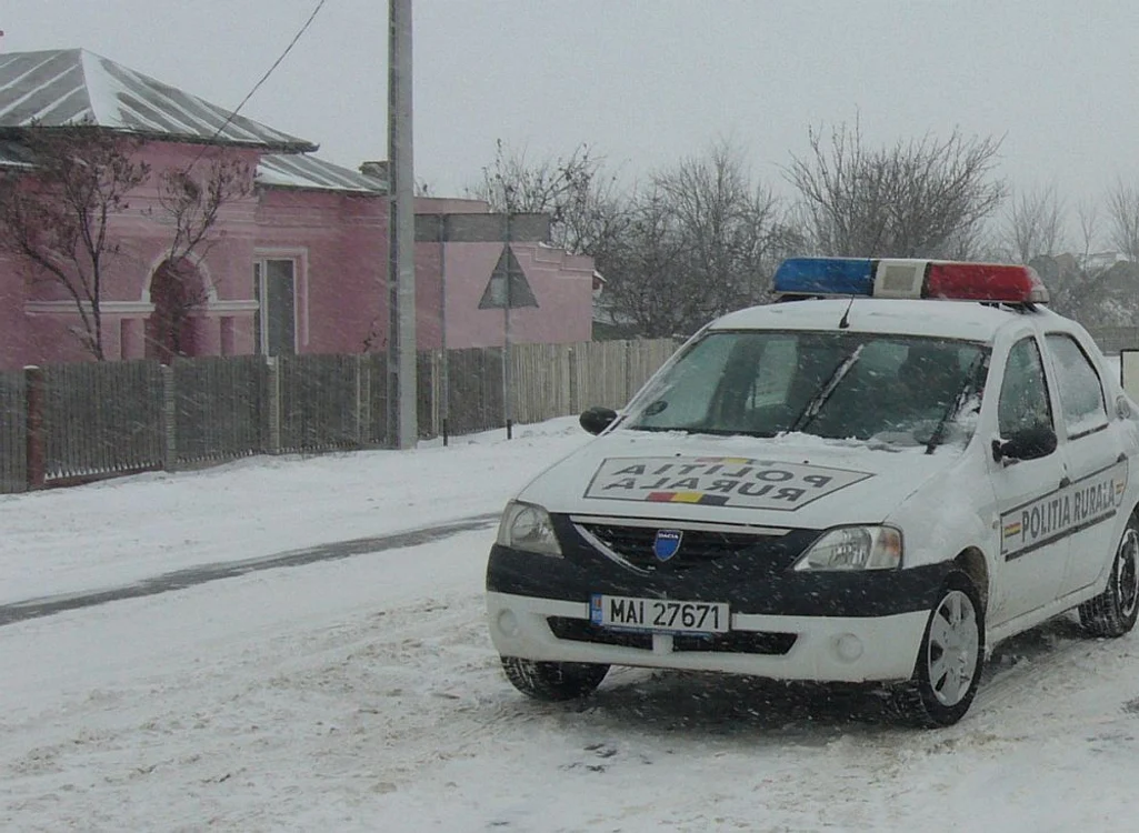 Bărbatul a fost adus acasă de poliţişti