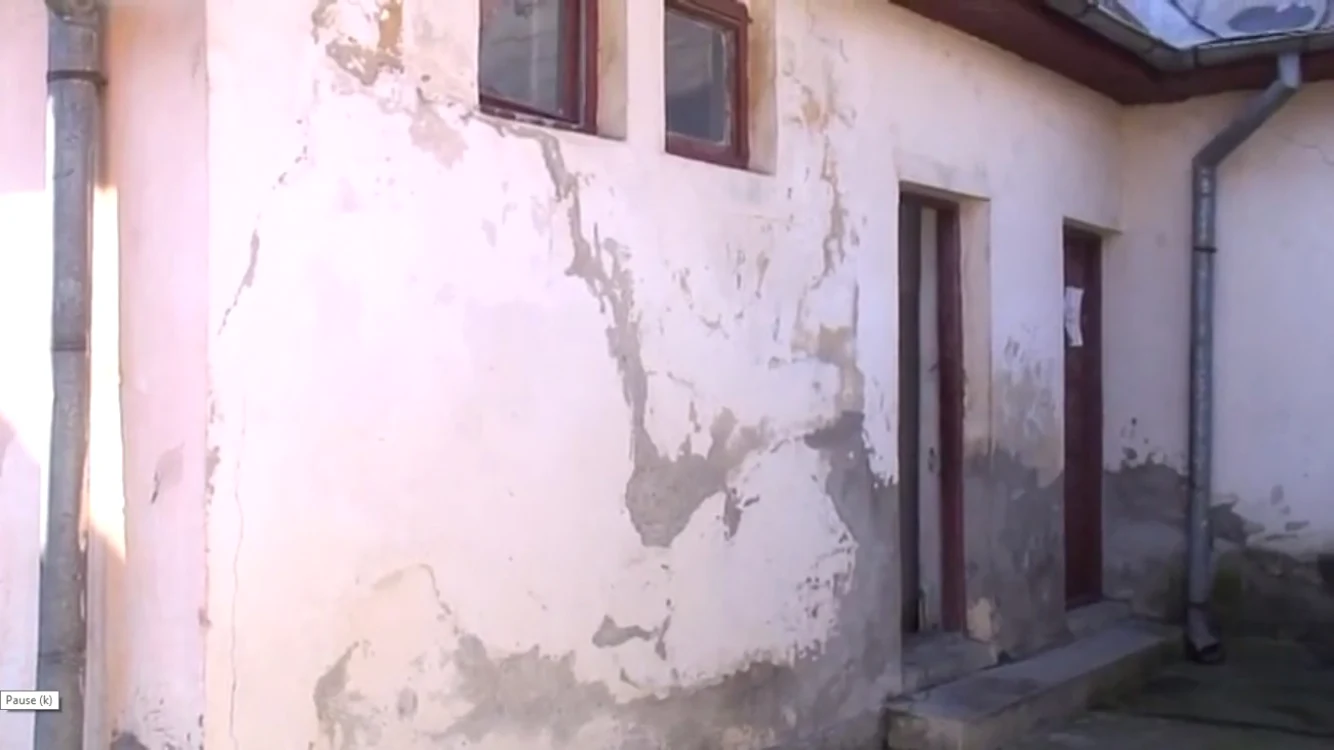 Imagini din Judecătoria Drăgăşani Vâlcea Foto Adevărul
