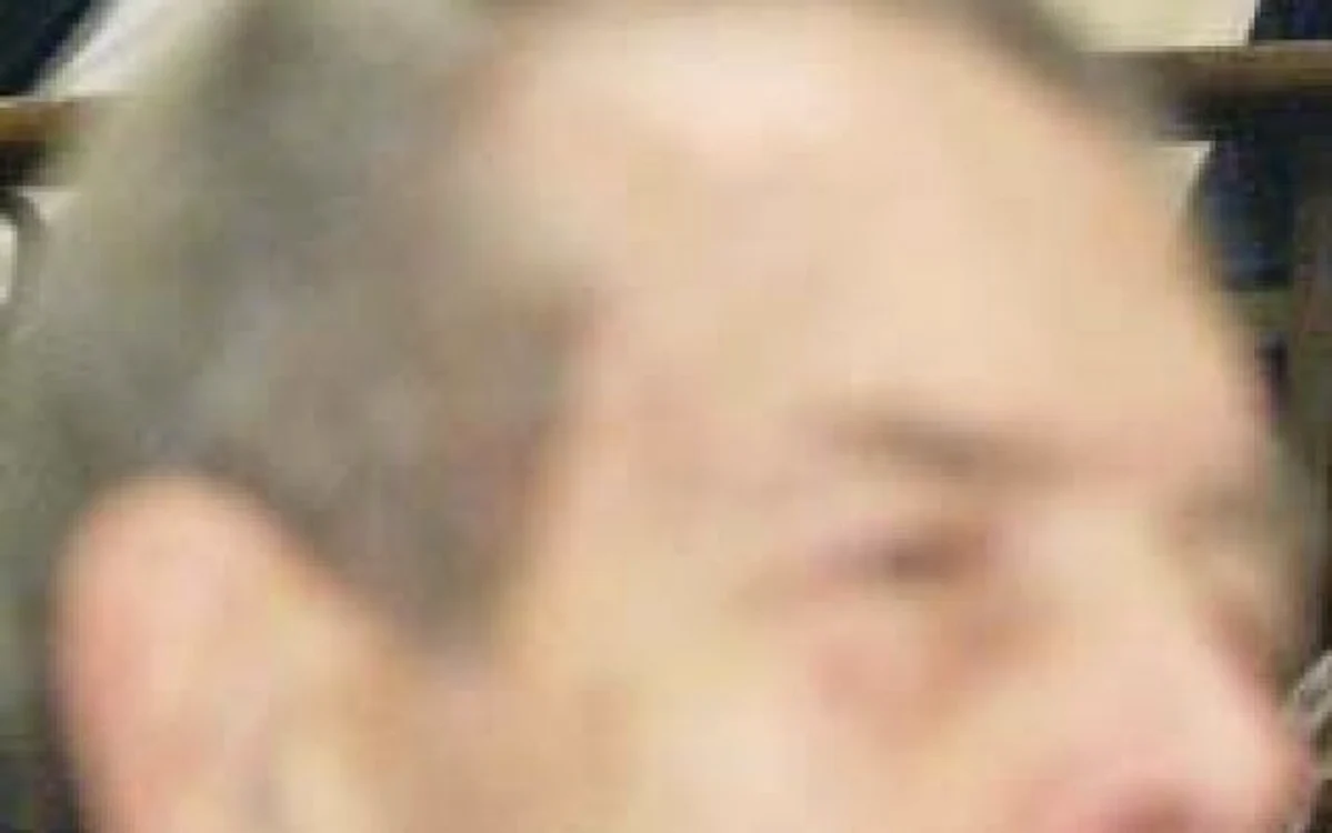 2001. Regele Mihai (prim-plan) şi Prinţul Paul (plan secund), alături de soţia Lia,  la comemorarea a 400 de ani de la moartea  lui Mihai Viteazul