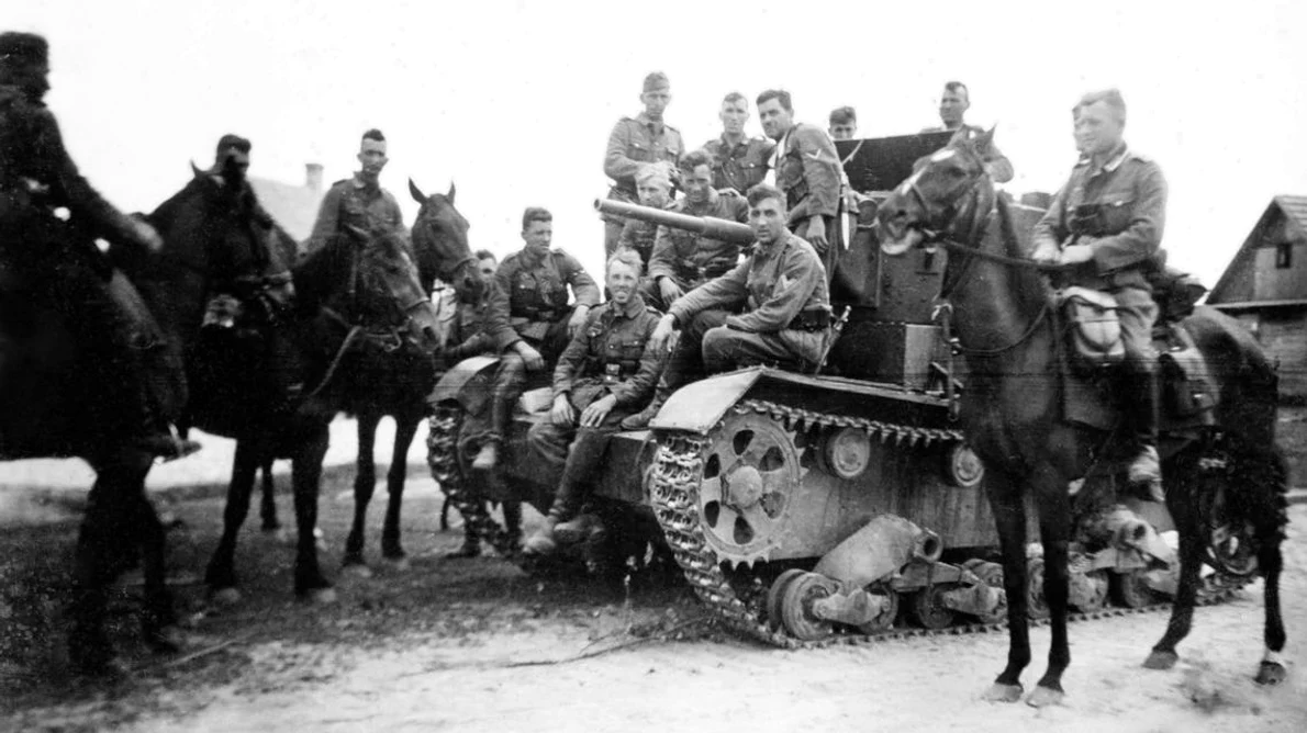 Ce fel de tancuri avea în dotare Armata Roșie în momentul invaziei germane?  jpeg