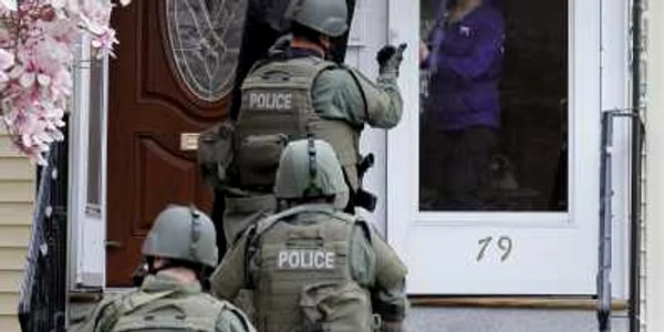 trupe swat reuters