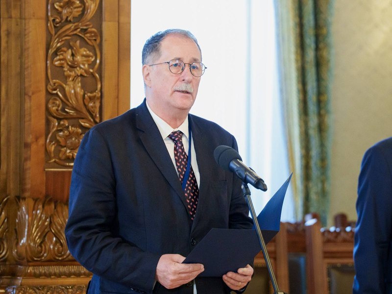 Sergiu Nistor, fostul consilier al președintelui Iohannis, a depus jurământul ca ambasador în Letonia