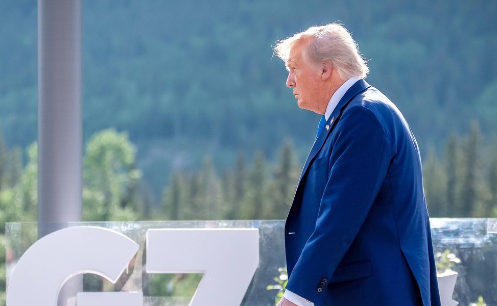 „Toată lumea ar trebui să evacueze imediat Teheranul!” Trump a plecat de la Summitul G7 cu o zi mai devreme