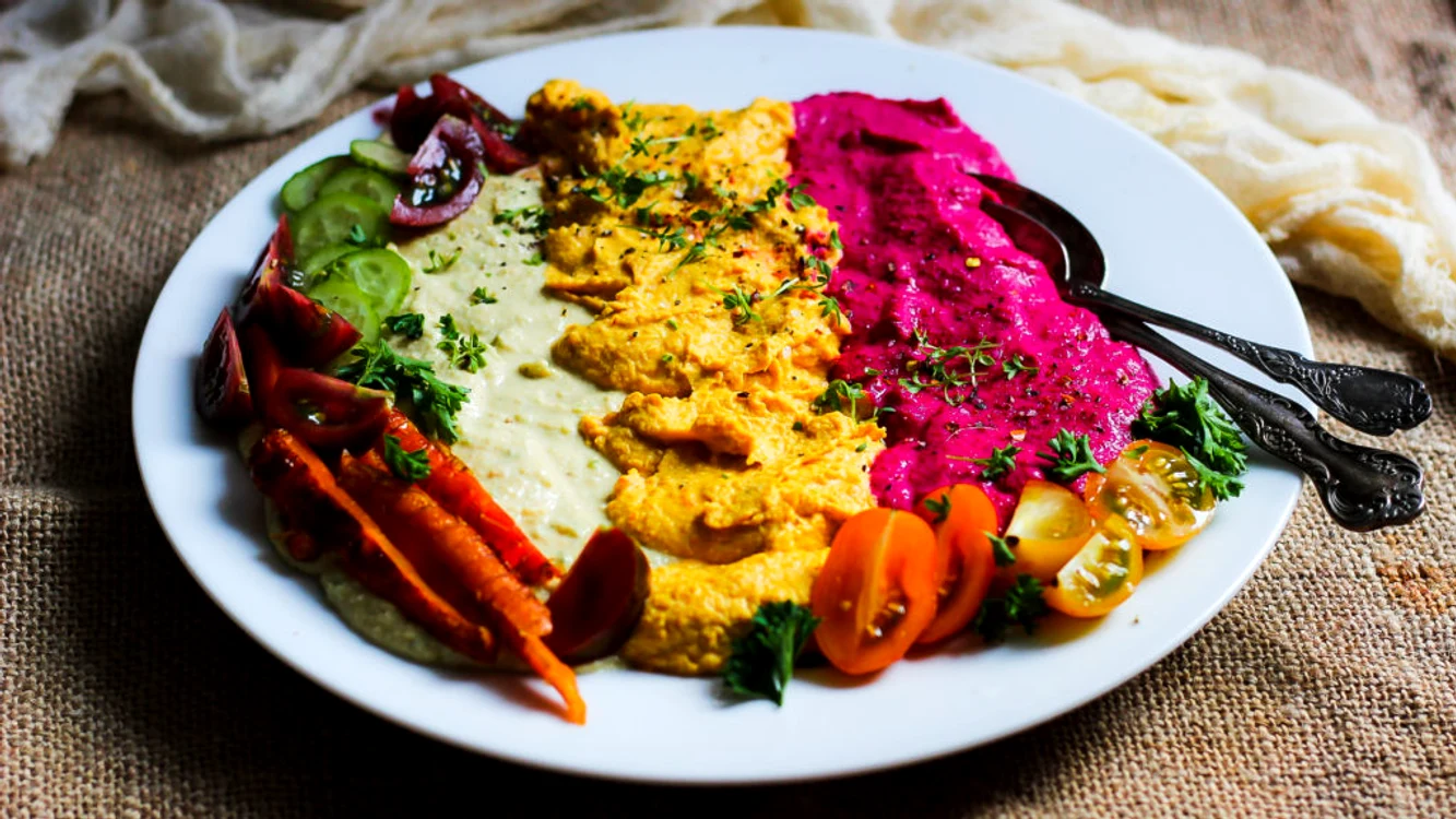 Humus în trei culori foto: Adi Hădean