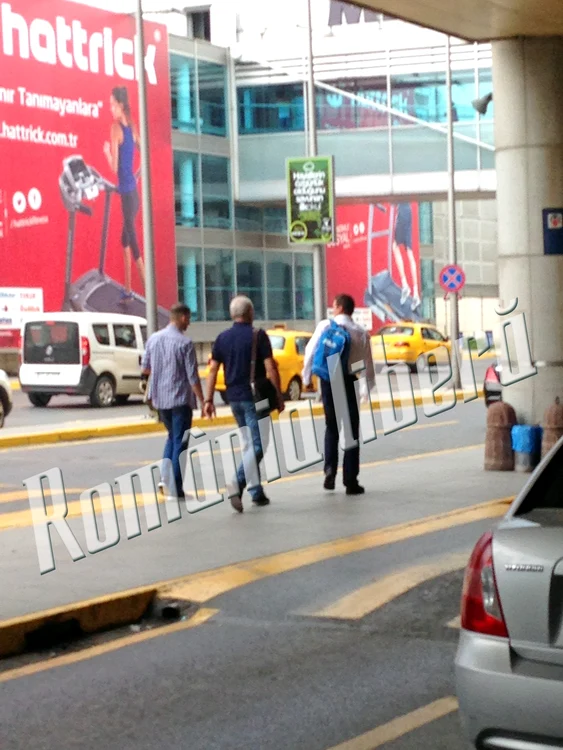 Dragnea, care a sosit în Istanbul împreună cu un alt bărbat, a fost preluat de la aeroport de o persoană, care l-a condus la clinică (Foto: România Liberă)