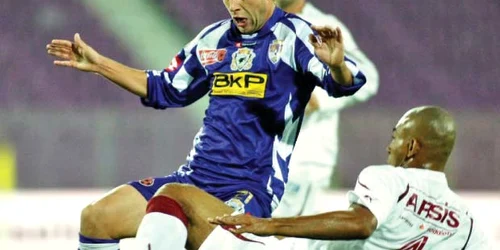 Dorin Goga (în violet) a rămas la Timişoara şi-n Liga a doua