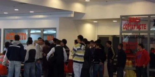 Neamţ: Evidenţa populaţiei îşi prelungeşte programul pentru alegeri