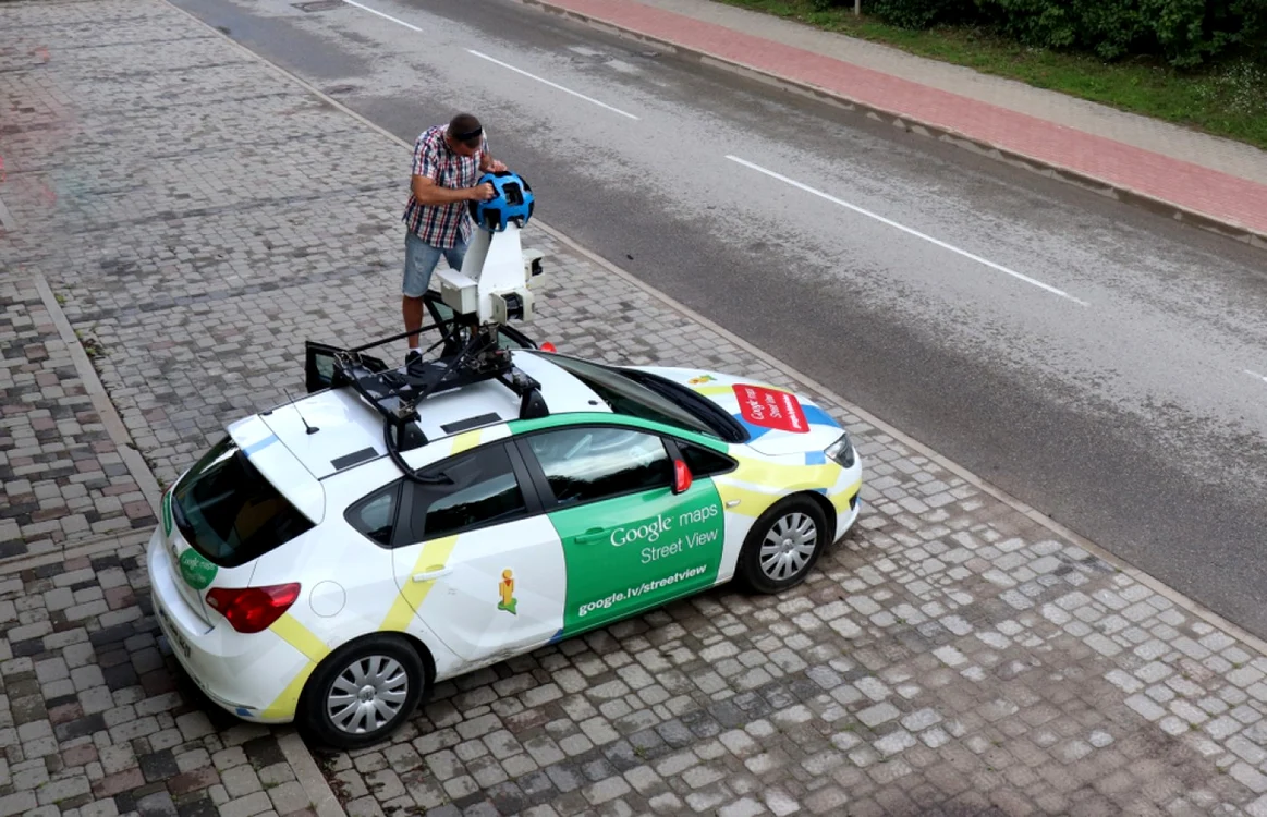 Maşină Google Street View. FOTO Shutterstock