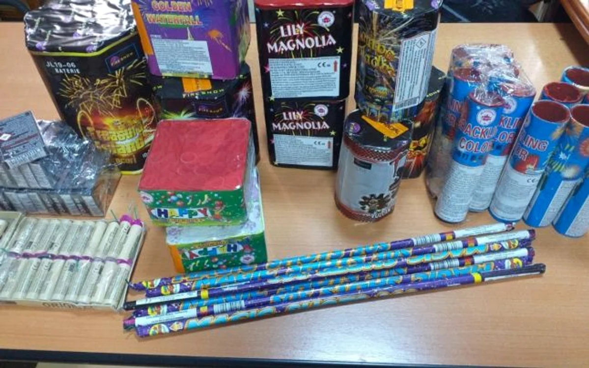 Deţinerea de materiale pirotehnice reprezintă infracţiune