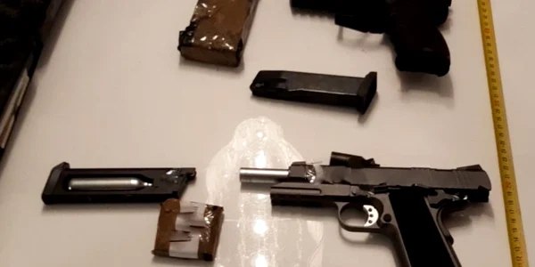 perchezitii arme