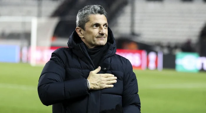Răzvan Lucescu, extrem de afectat la primul meci al lui PAOK în play-off. Foto Facebook
