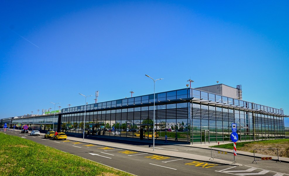 Accident grav produs în zona aeroportului din Sibiu. Doi copii și un bărbat au fost răniți 