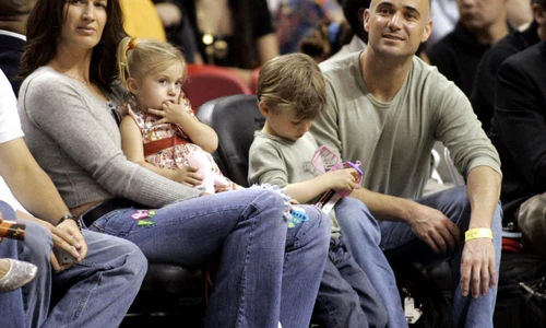 3 steffi graf si andre agassi si copiii gettyimages 56647512 jpg jpeg