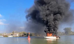 incendiu barca Mila 35, foto ISU Tulcea jpg