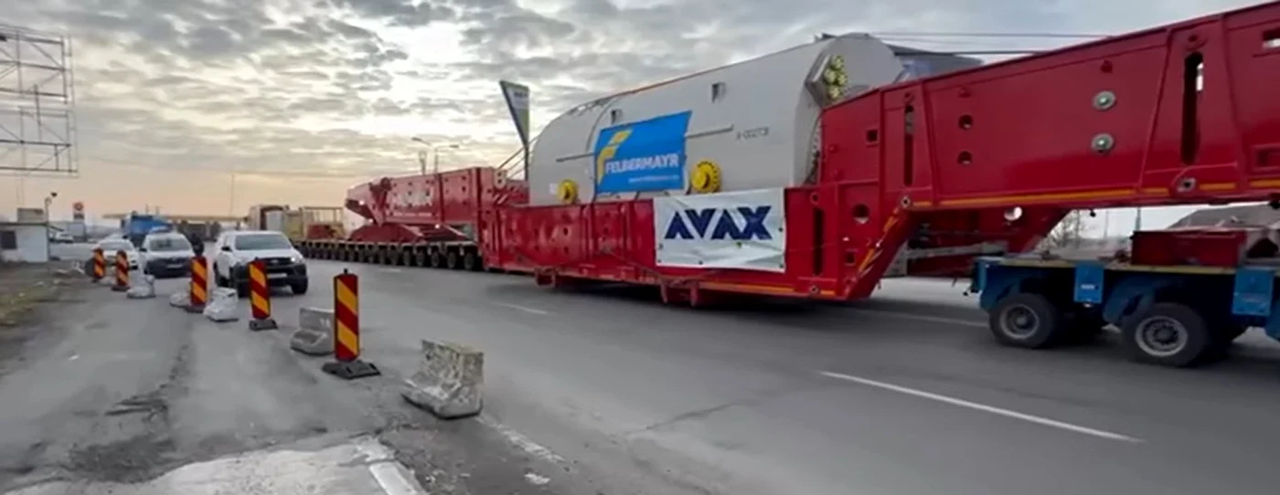 Cel mai mare transport agabaritic din România Foto: Captură video CNAIR