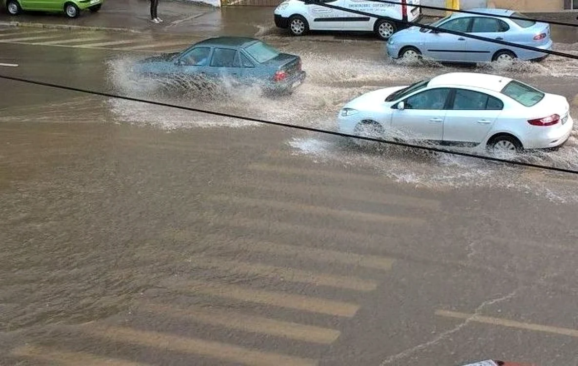 Ploi torenţiale în Bărăgan FOTO Adevărul
