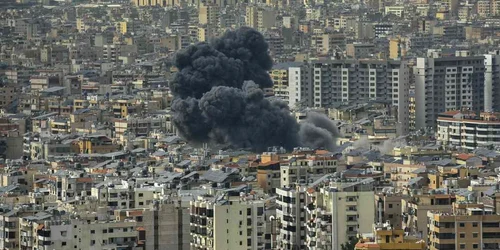 Istrael atacă Beirut jpg