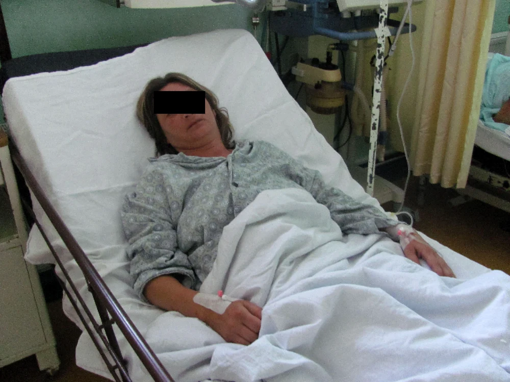 Medicii au reuşit să o resusciteze pe femeia care a încercat să se sinucidă după modelul Mădălinei.
