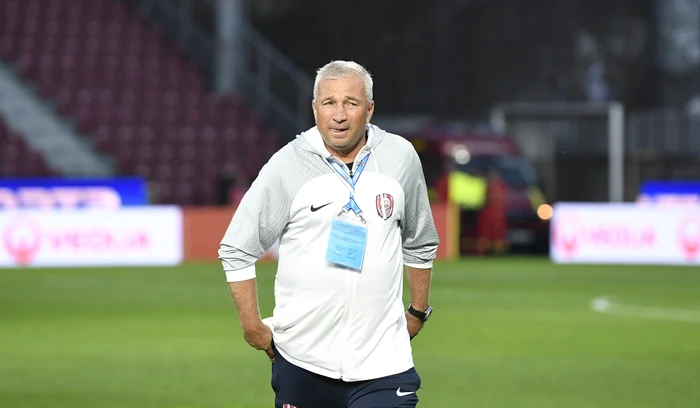 Dan Petrescu mai vrea câteva transferuri în Gruia (FOTO: Sportpictures)