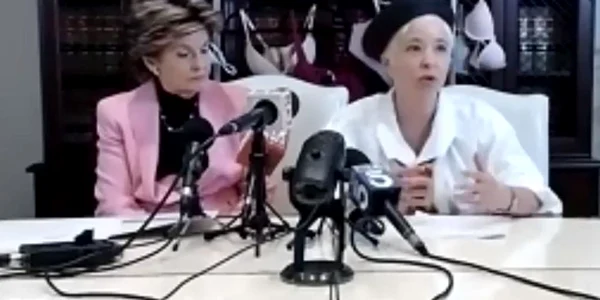 Av. Gloria Allred şi Lisa Archbold au susţinut o conferinţă de presă, foto captură video