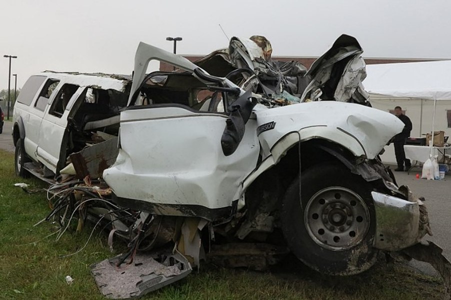 Mangerul unei firme de limuzine, condamnat în aplauzele martorilor. Este responsabil pentru un accident cu 20 de morți