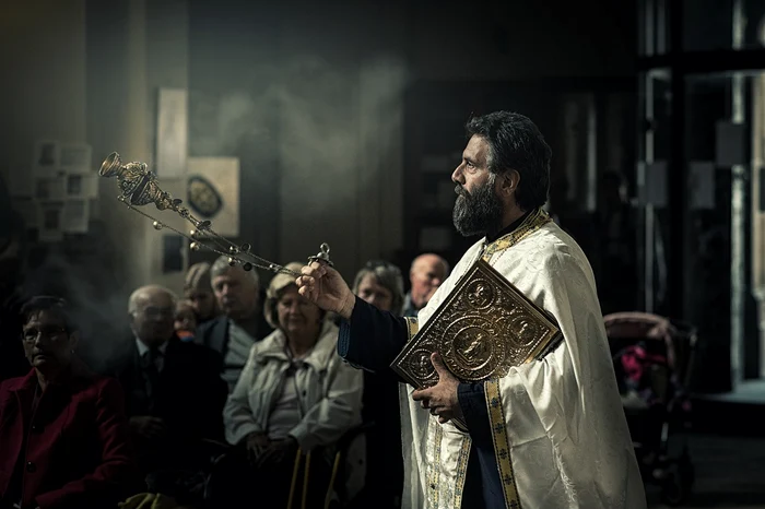 Slujbă / foto: Pixabay