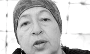 Insinuare pe lîngă o fiinţă ciudată jpeg