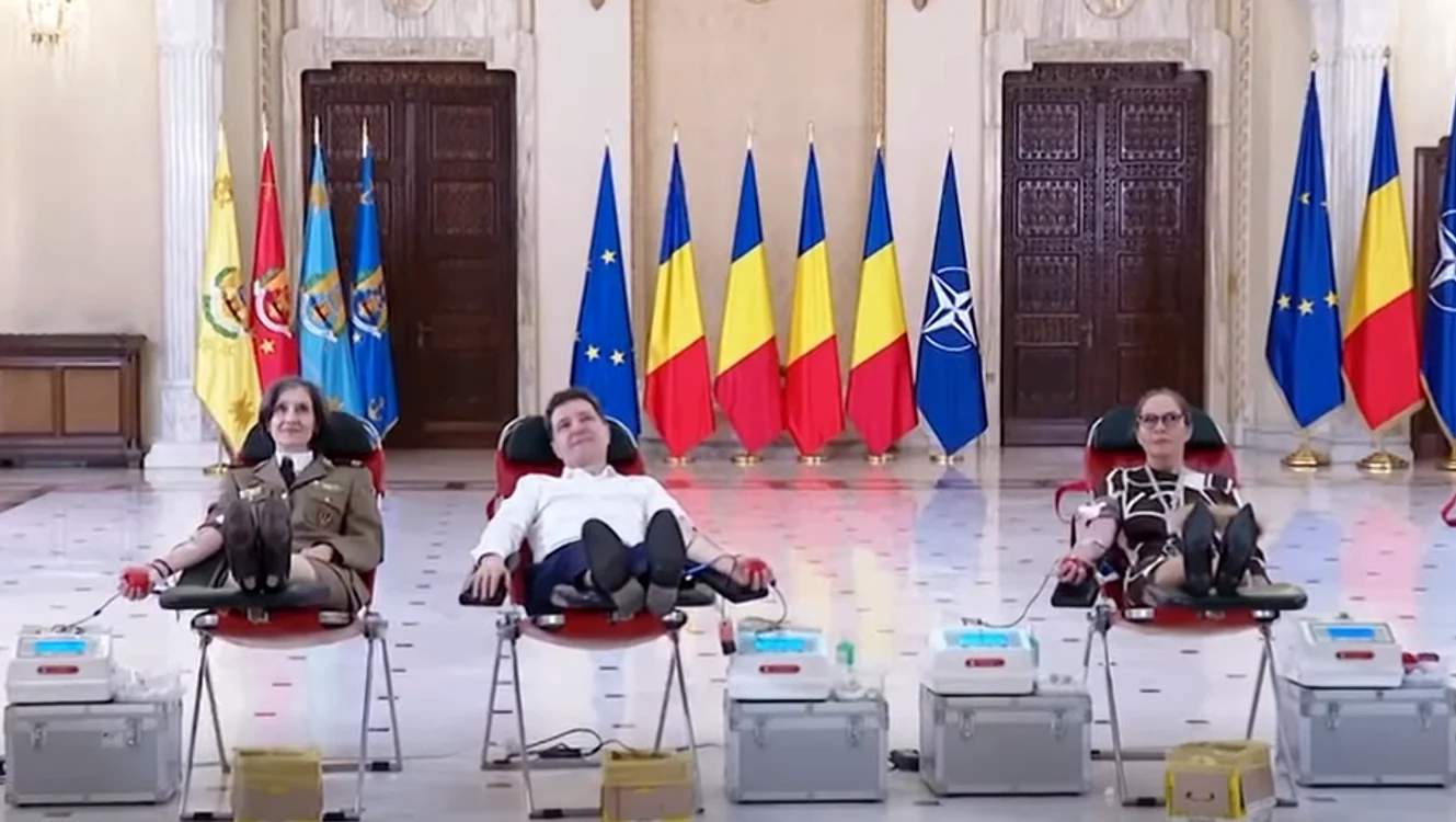 Nicușor Dan a donat sânge la Palatul Cotroceni FOTO Captură video / Facebook