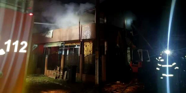 incendiu curtişoara