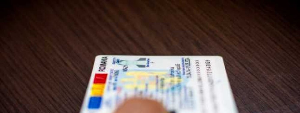Birocrația de la ghișee povestită în 7 pași. Cât l-a costat cartea de identitate pe un cetățean român