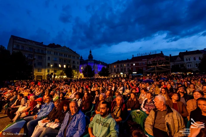 Mii de clujeni au asistat la ediţiile anterioare ale evenimentului, înaintea pandemiei, FOTO Nicu Cherciu